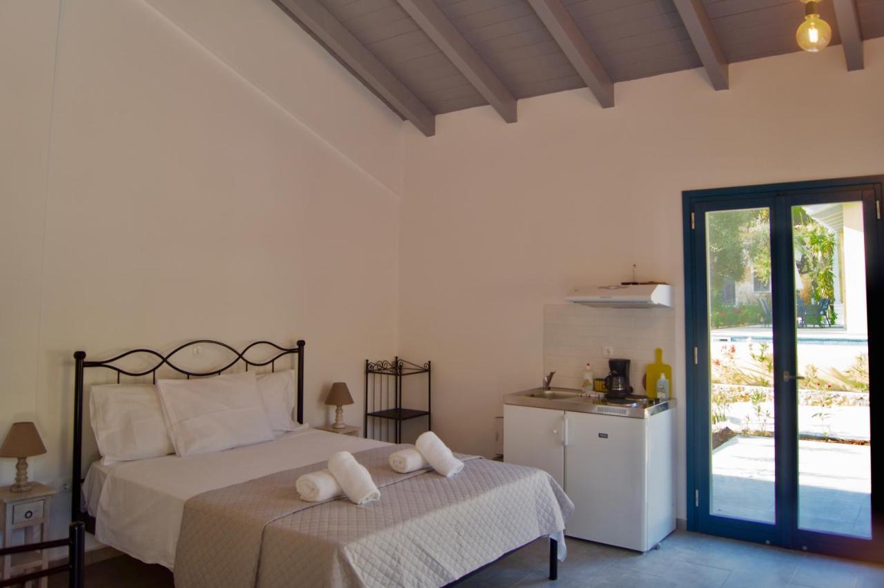 Throisma Studios With Private Pool & Parking Asos ภายนอก รูปภาพ
